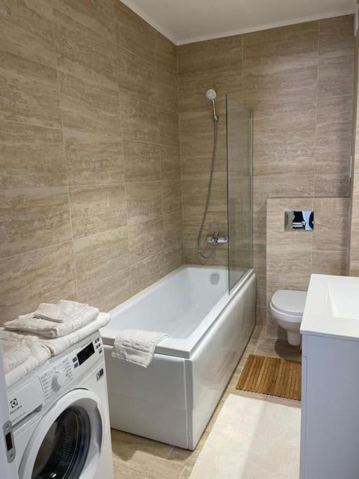 Shi Ti Junior Suite Iasi Eksteriør bilde